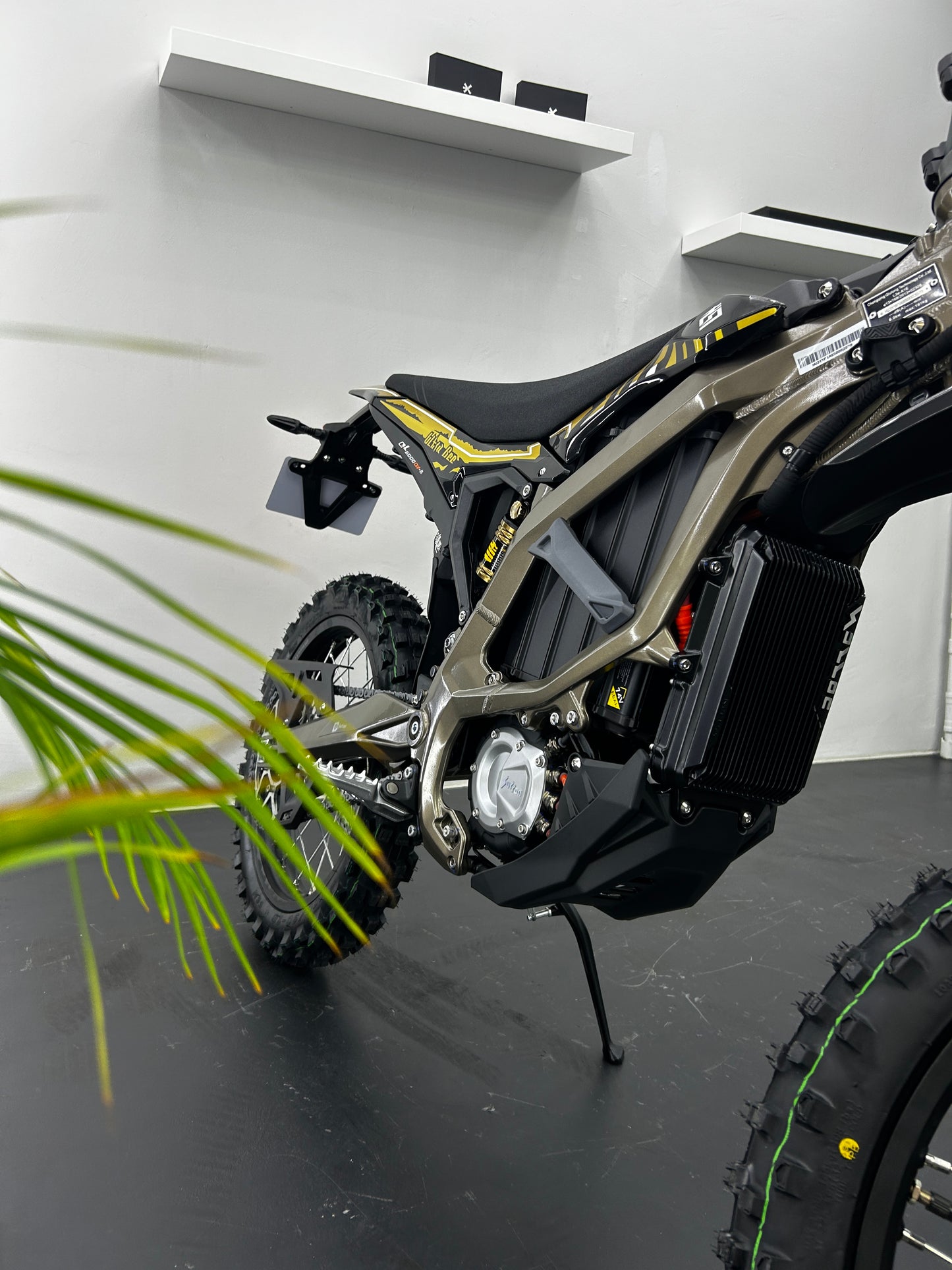 SURRON ULTRA BEE HP [2025]